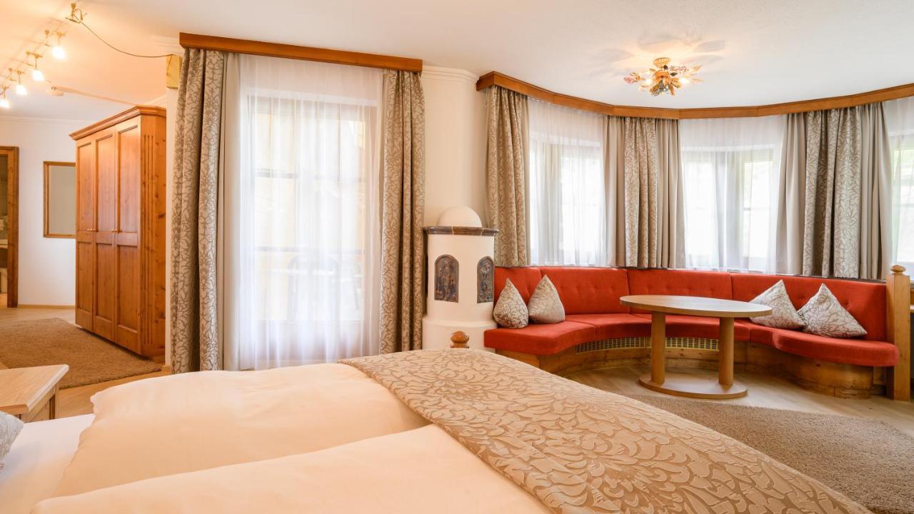 Hotel Garni Castel B&B อิสชเกิล ภายนอก รูปภาพ