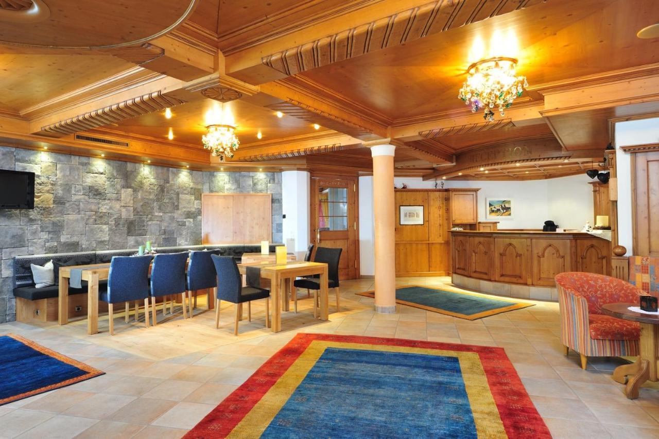 Hotel Garni Castel B&B อิสชเกิล ภายนอก รูปภาพ