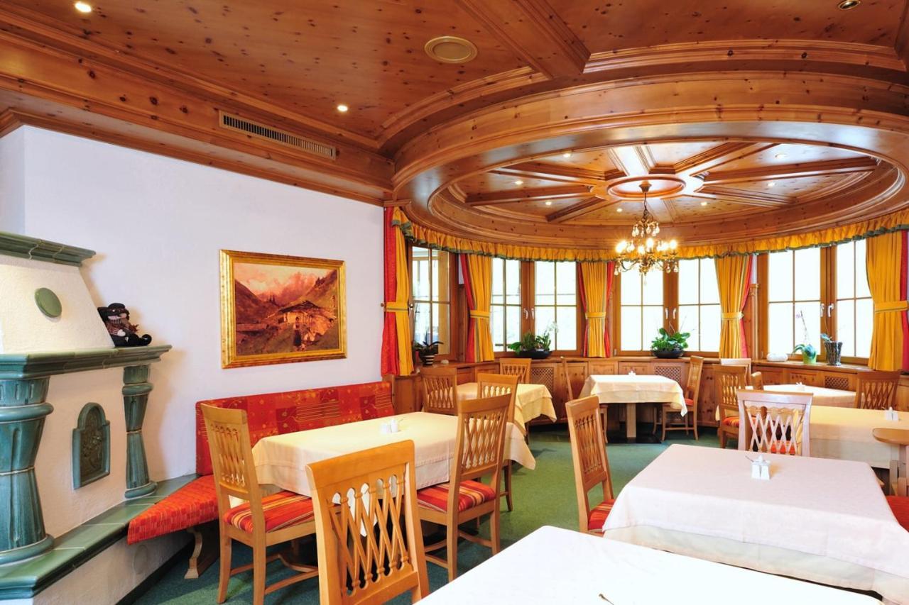 Hotel Garni Castel B&B อิสชเกิล ภายนอก รูปภาพ