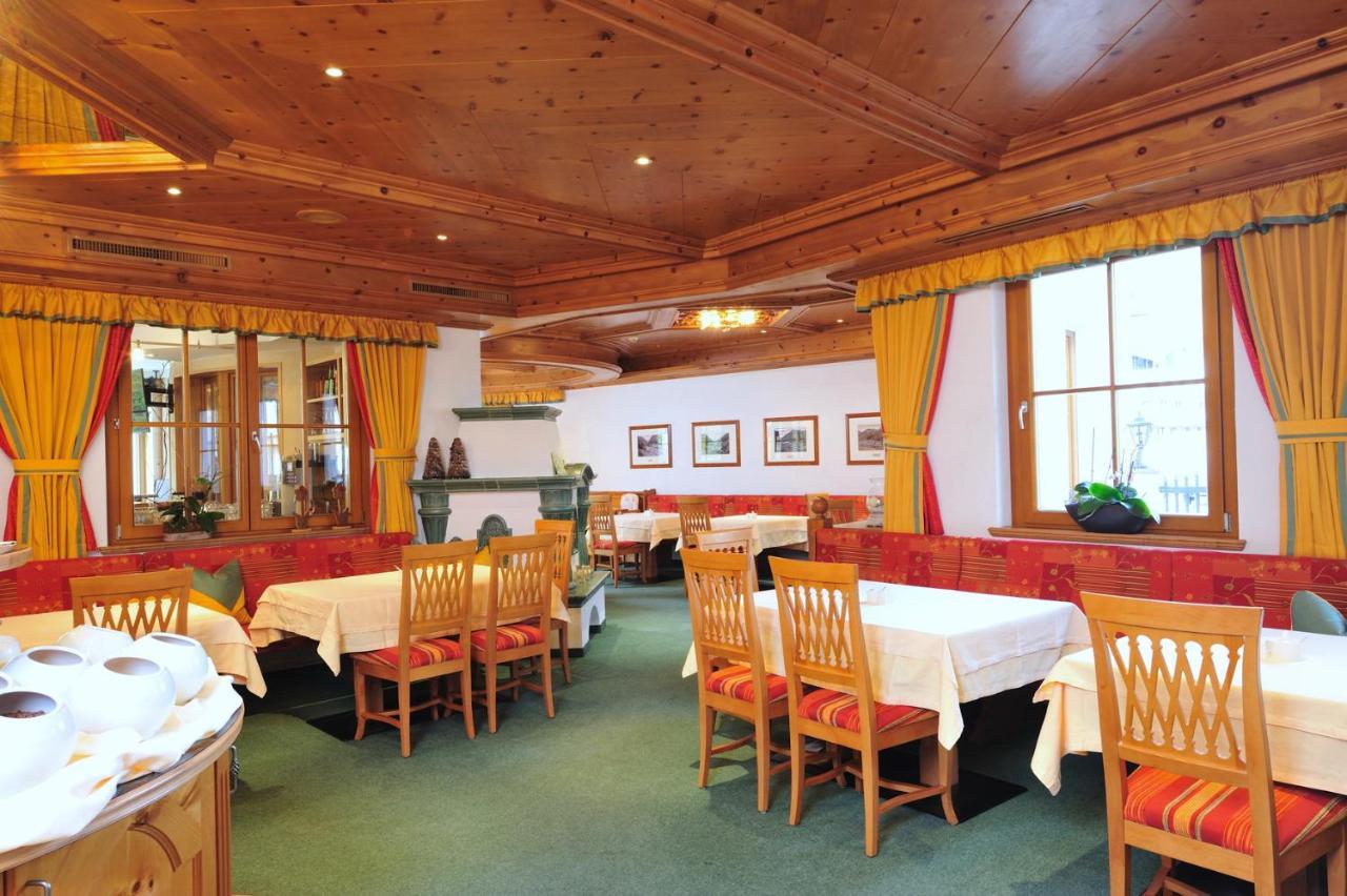 Hotel Garni Castel B&B อิสชเกิล ภายนอก รูปภาพ